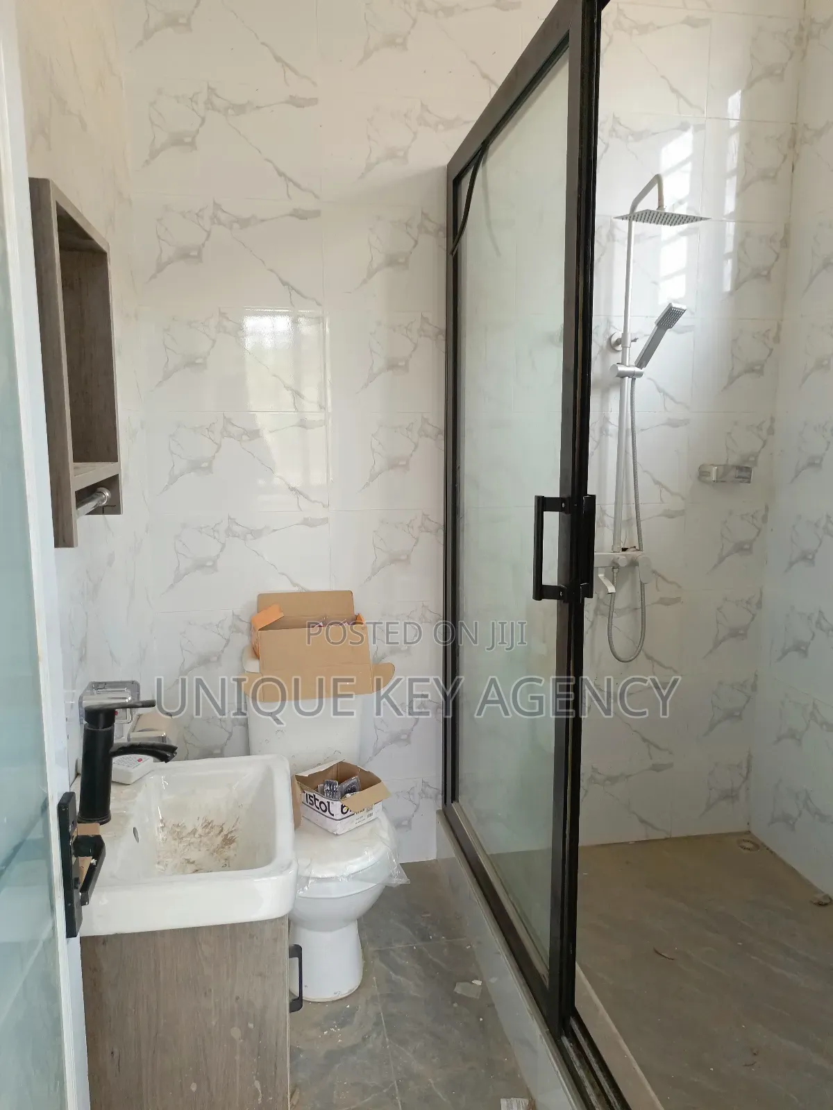 4bdrm Duplex in Unique Key Agency, Spintex for sale