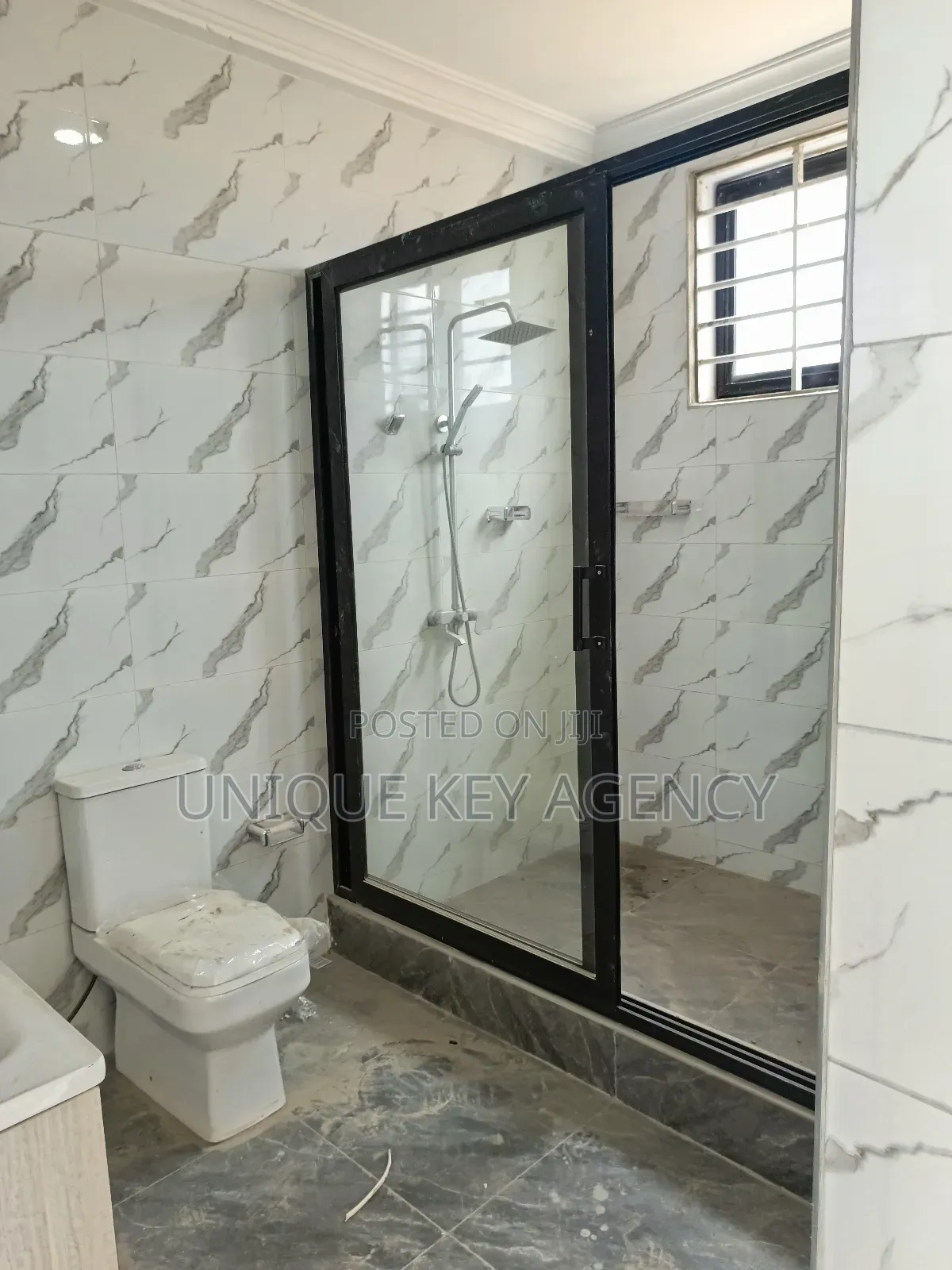 4bdrm Duplex in Unique Key Agency, Spintex for sale
