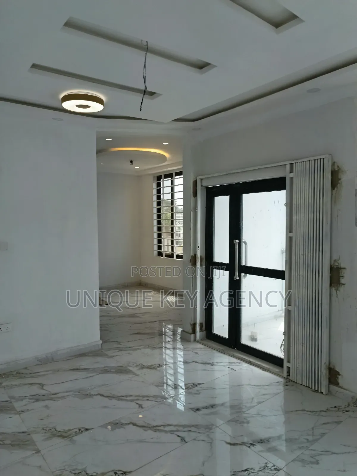 4bdrm Duplex in Unique Key Agency, Spintex for sale
