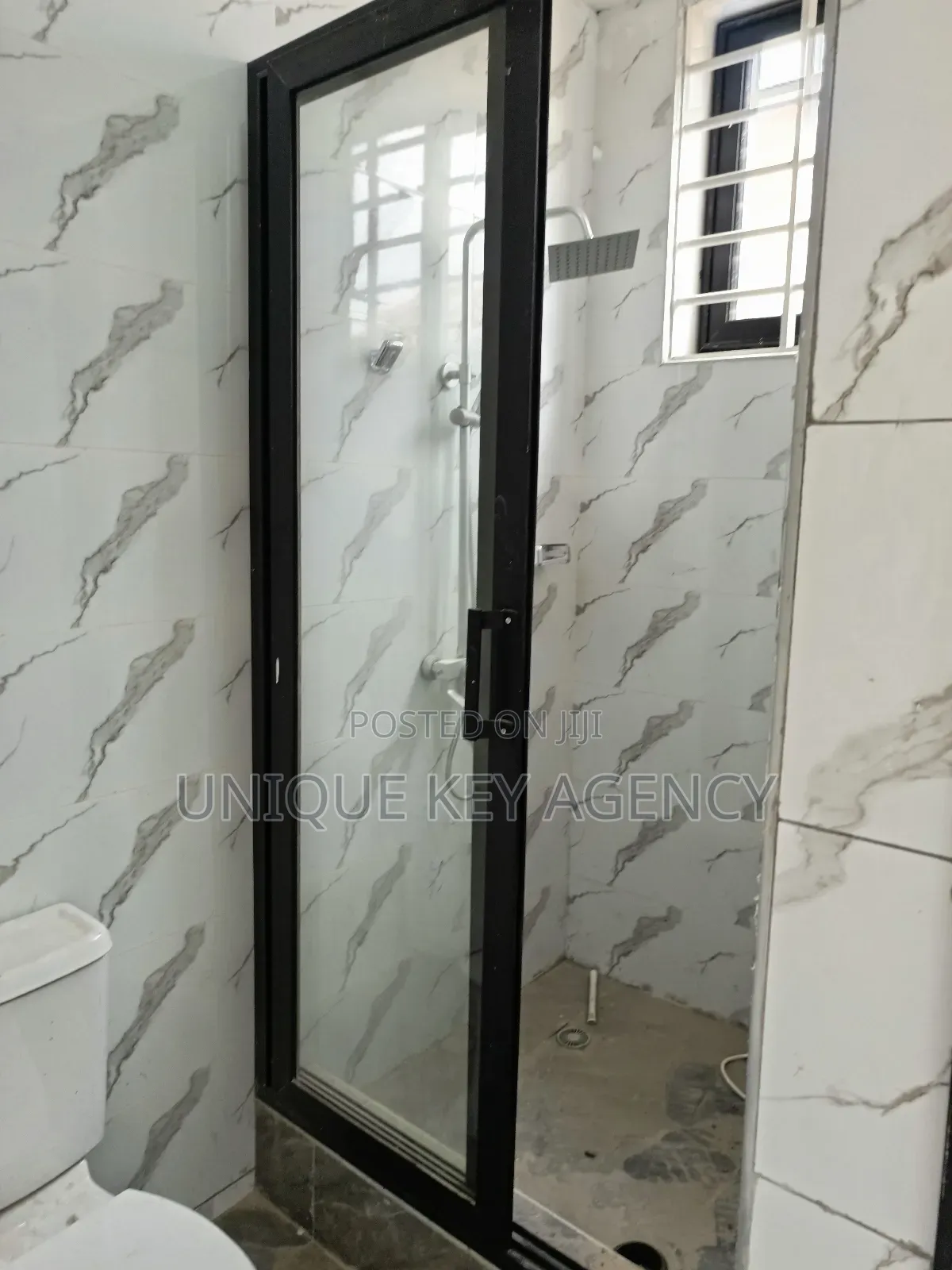 4bdrm Duplex in Unique Key Agency, Spintex for sale