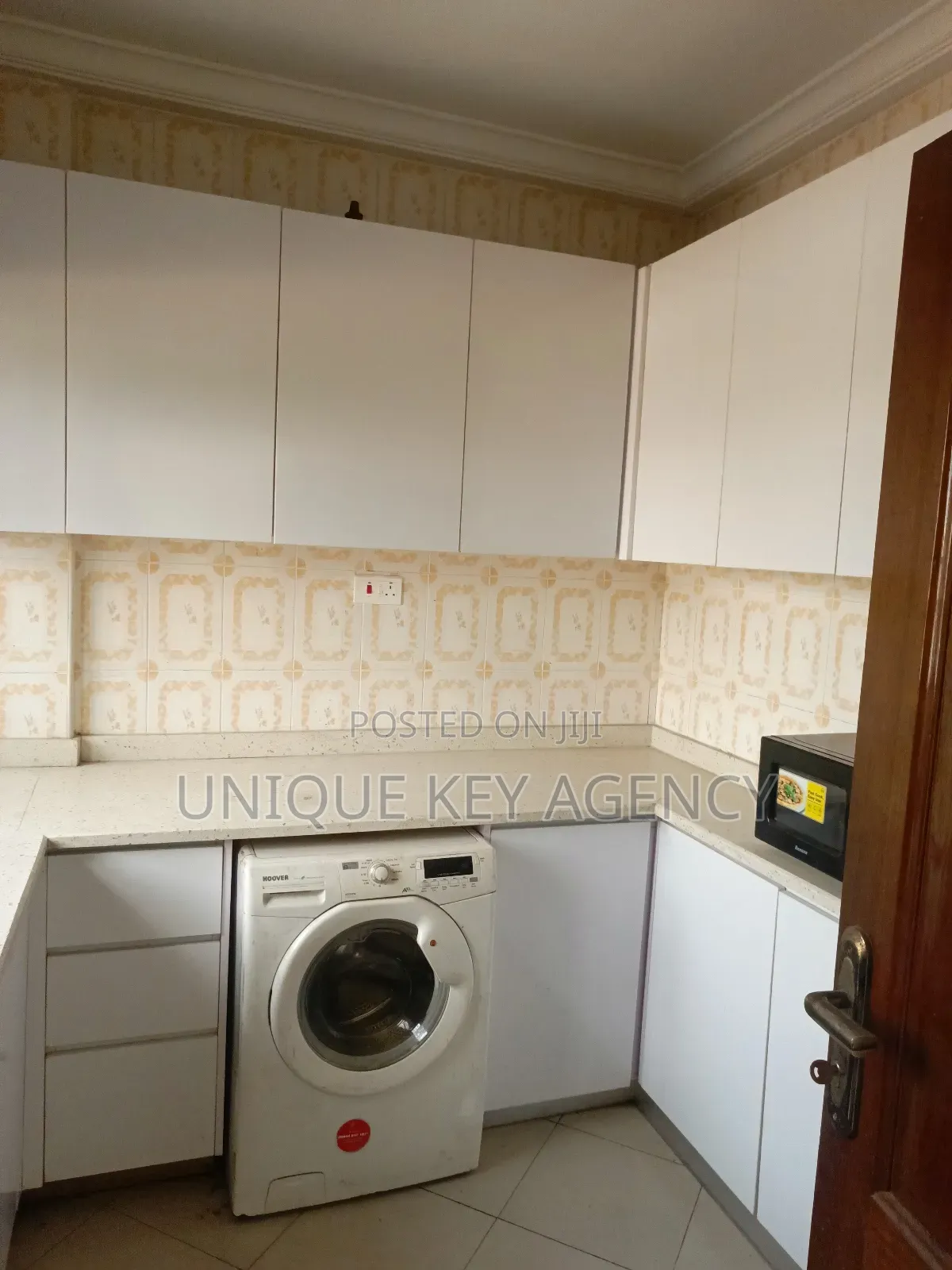 2bdrm Apartment in Unique Key Agency, Dzorwulu for rent