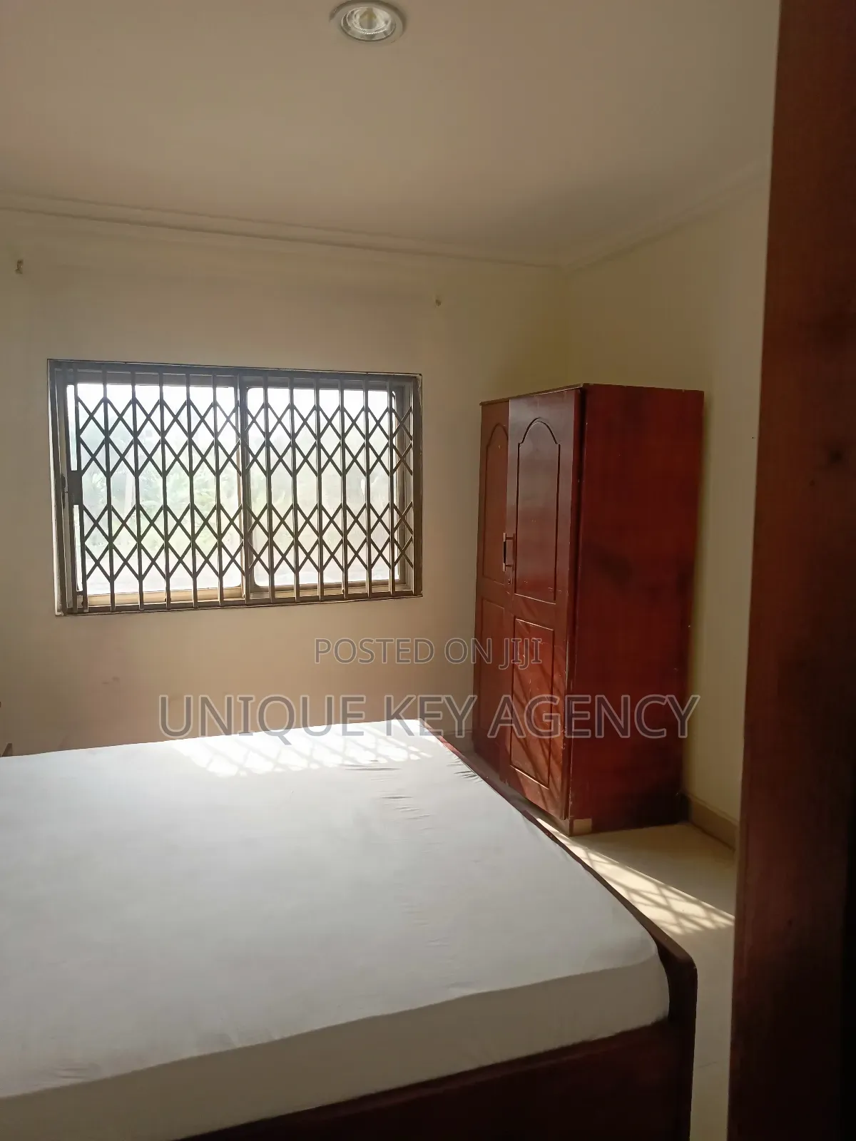 2bdrm Apartment in Unique Key Agency, Dzorwulu for rent