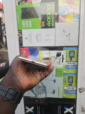New Apple iPhone 8 Plus 64 GB Gold
