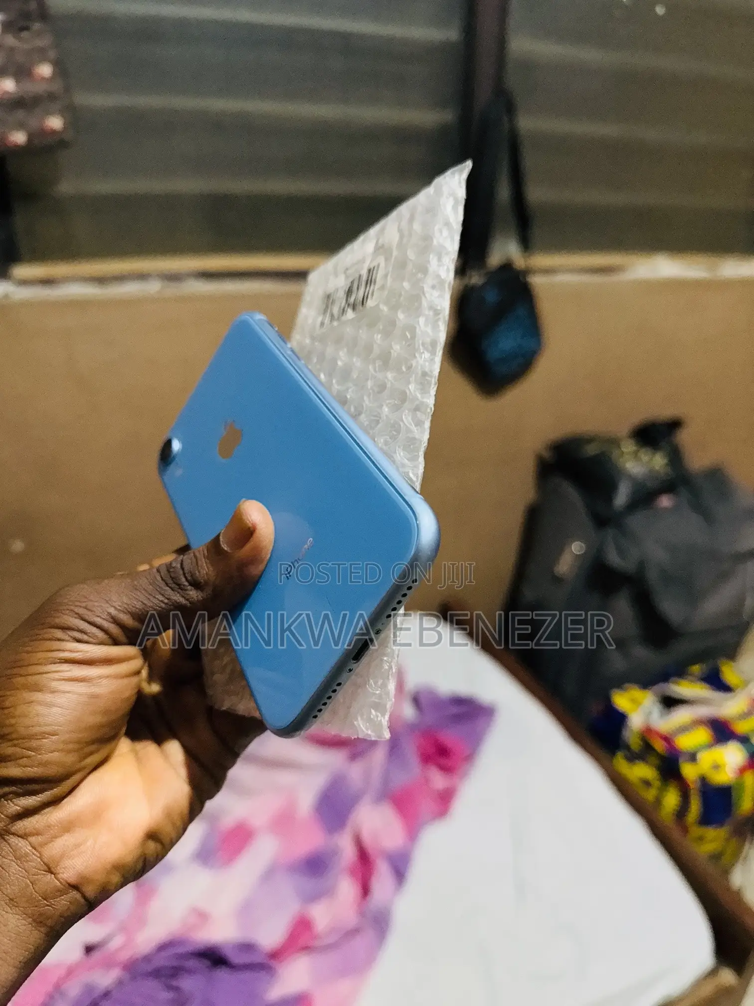 New Apple iPhone XR 64 GB Blue