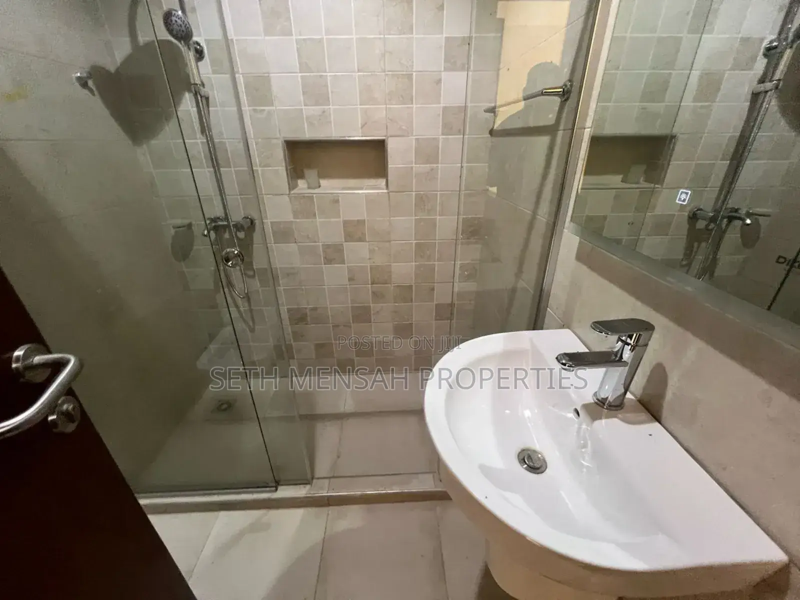 2bdrm Apartment in Skm Property, Spintex for rent
