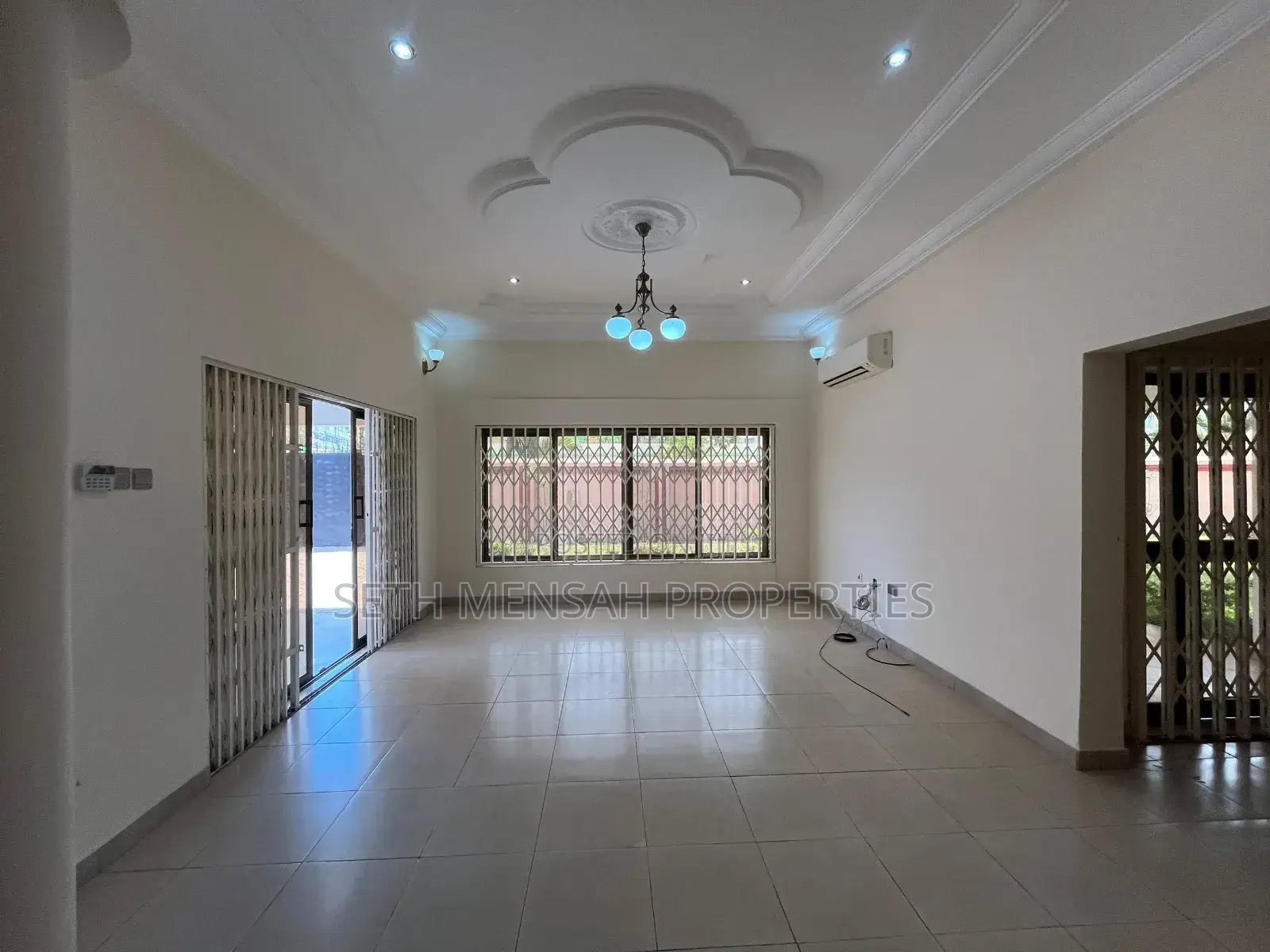 3bdrm House in Skm Properties, Adjiriganor for rent