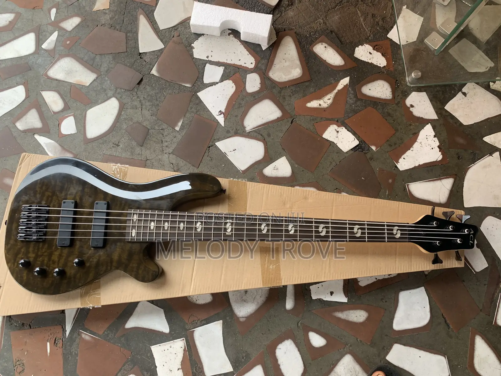 Acl Active 5-String Bass Guitar ( Green)