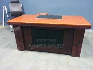 Executive Office Desk Prope Grains