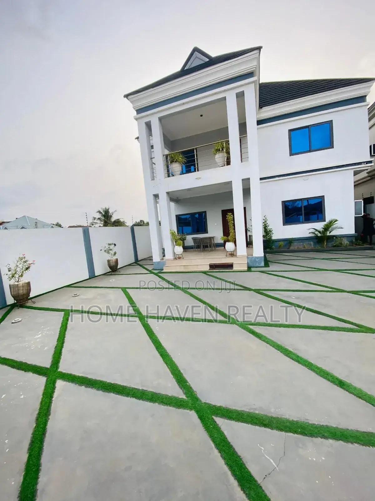 Furnished 4bdrm House in Westland for rent