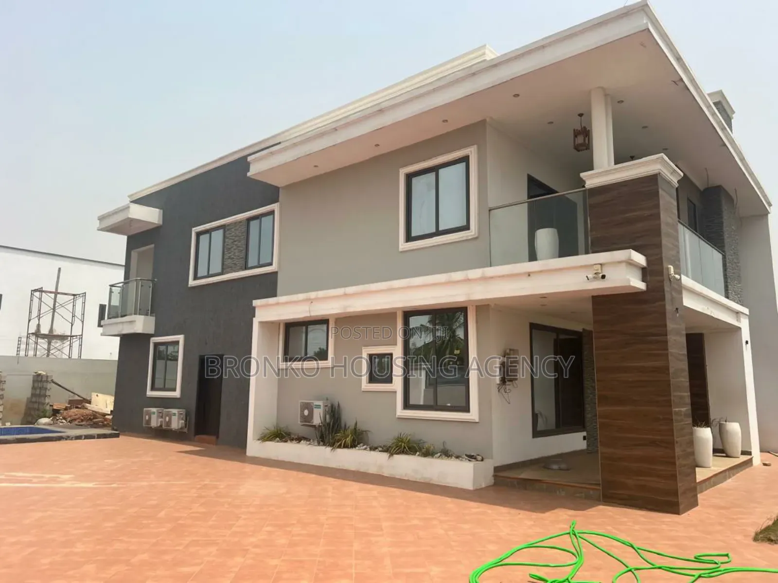 Furnished 5bdrm House in Bronko Housing, Spintex for rent