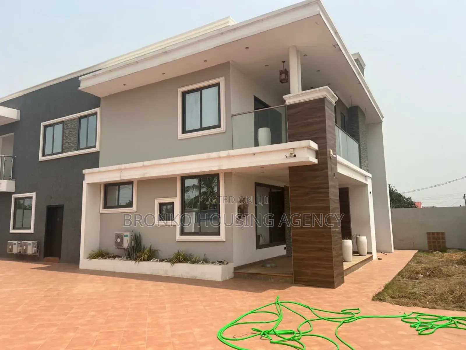 Furnished 5bdrm House in Bronko Housing, Spintex for rent