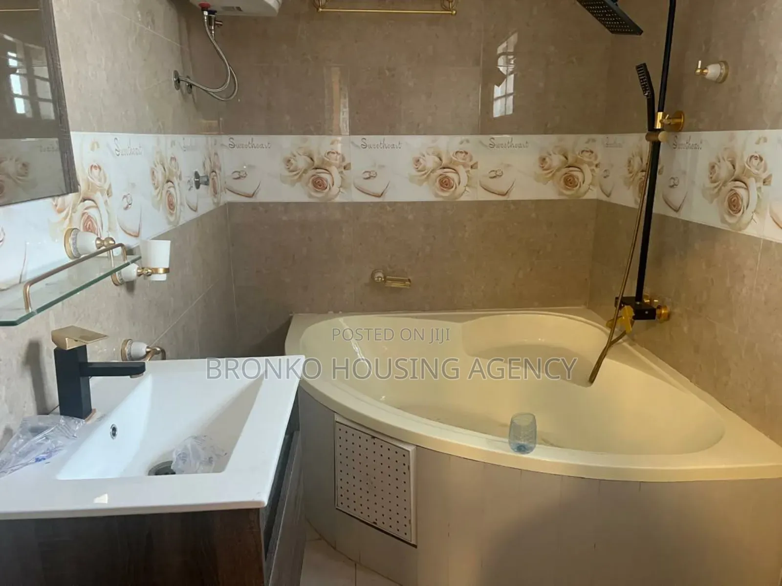 Furnished 5bdrm House in Bronko Housing, Spintex for rent