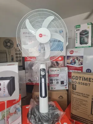 Standing Fan 18" With Battery Backup!