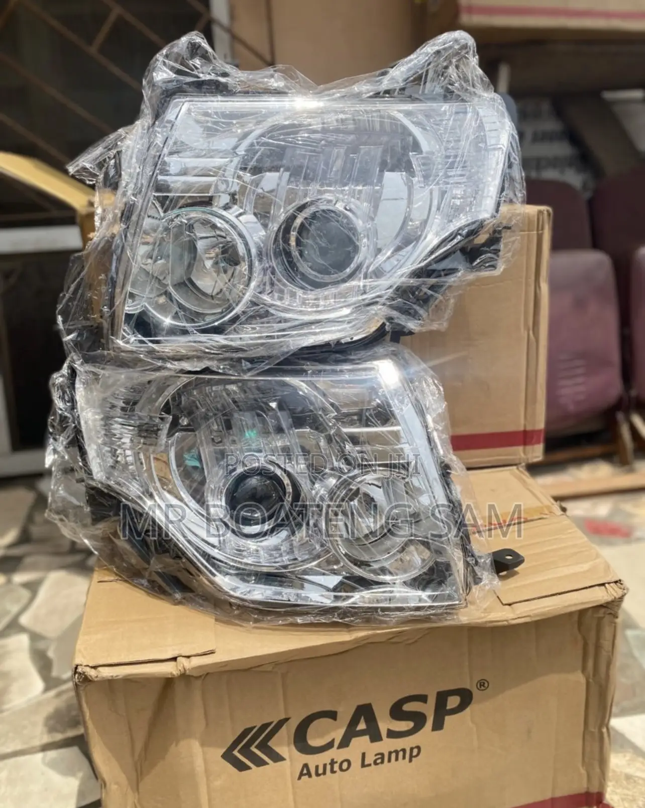 Mitsubishi Pajero 2010 Headlight