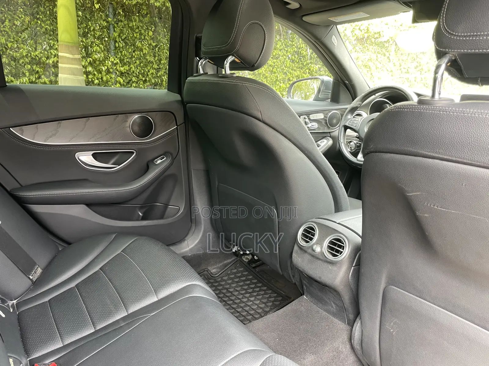 Mercedes-Benz C300 Luxury 4dr RWD Sedan (2.0L 4cyl 7A) 2015 Gray