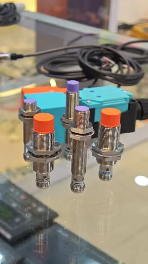 Square Inductive Proximity Sensor for Industrial Automation