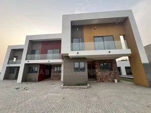 3bdrm Townhouse / Terrace in Ab Richie Properties, Tema Metropolitan