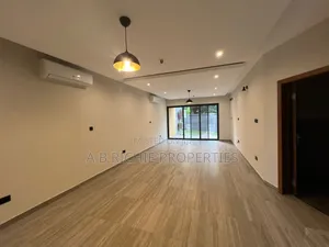 3bdrm Townhouse / Terrace in Ab Richie Properties, Tema Metropolitan