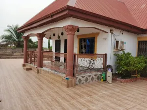 6bdrm House in Abuakwa  Top-Boat, Kumasi Metropolitan for sale