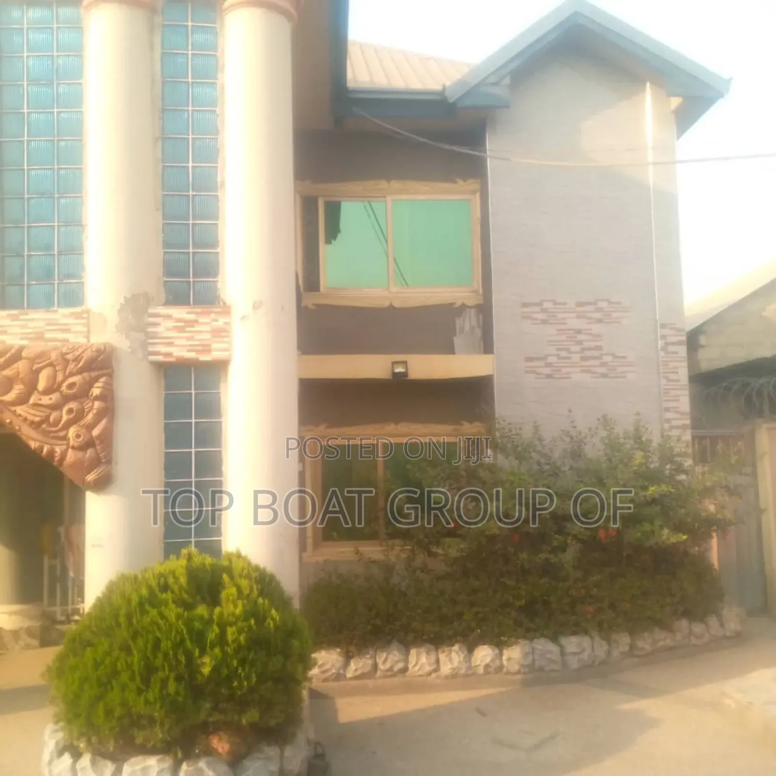 6bdrm House in Top-Boat Estate, Kumasi Metropolitan for sale