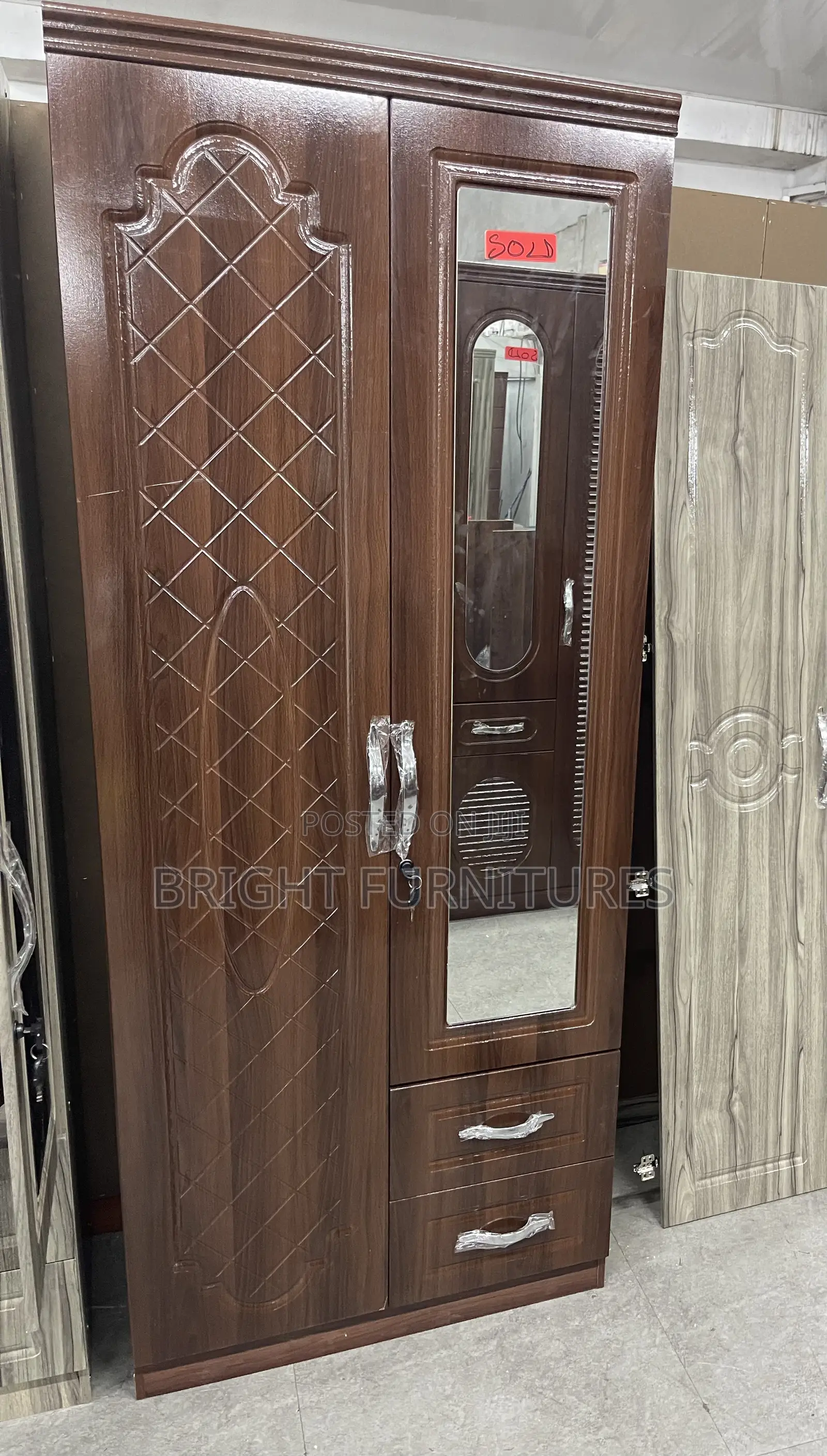 Modern Foreign Two Door Wardrobe With Mirror and Drawers