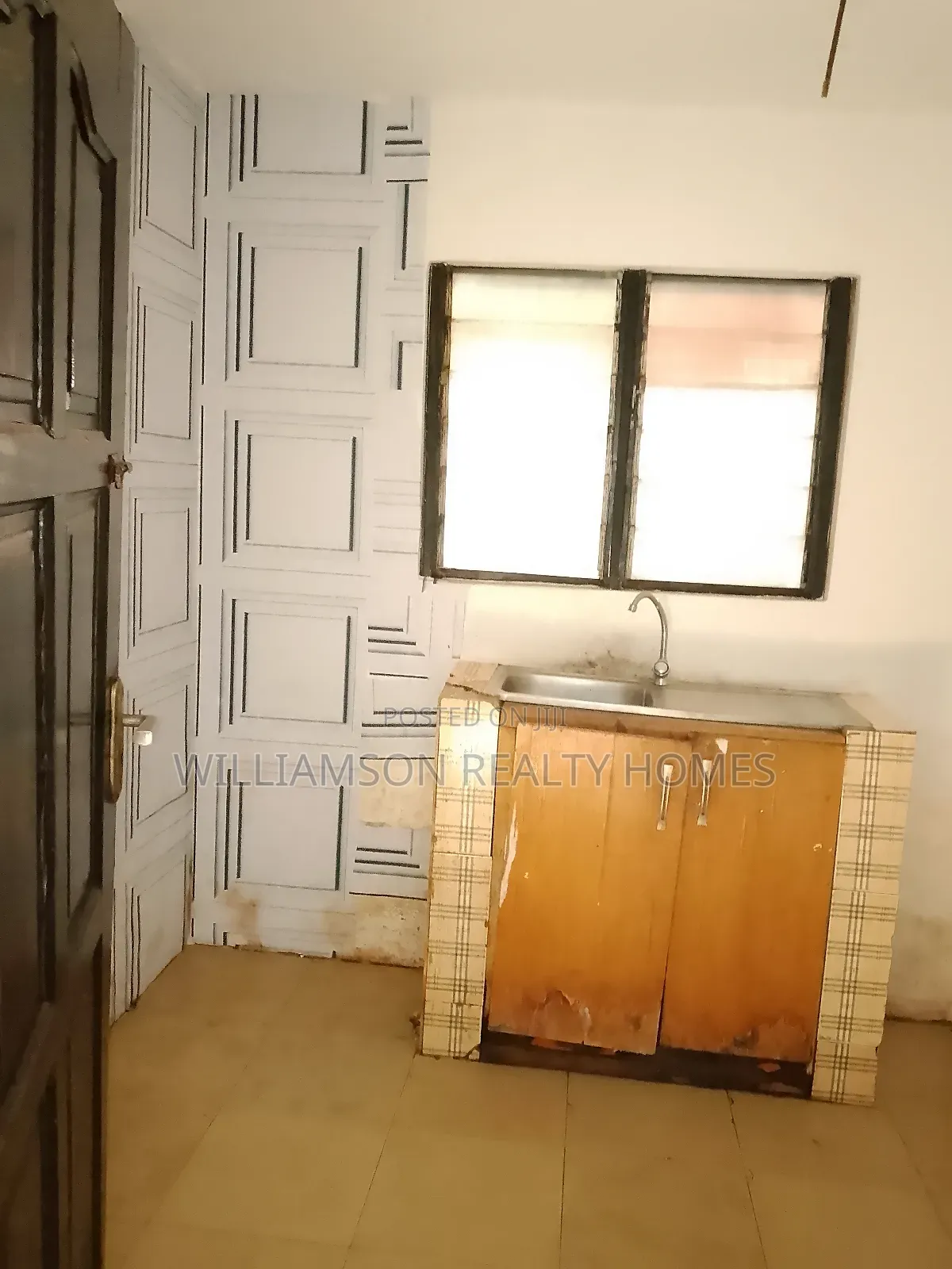 1bdrm Apartment in Community 18 Area, Spintex for rent