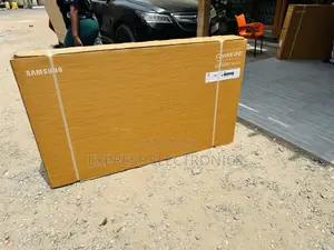 Crystal Uhd Smart Samsung 65”Du7000 Television