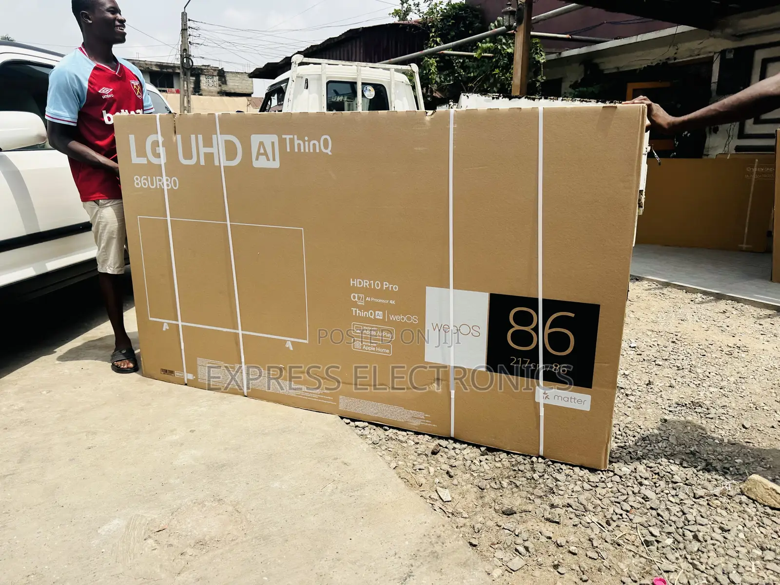 Pure Colors in Real Smart Lg 86”Ur78 Television