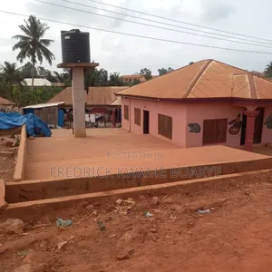Furnished 4bdrm House in Brother K Estate, Kumasi Metropolitan