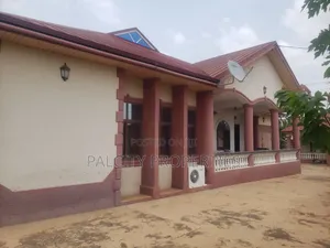 5bdrm House in Patasi Agric, Kumasi Metropolitan for sale