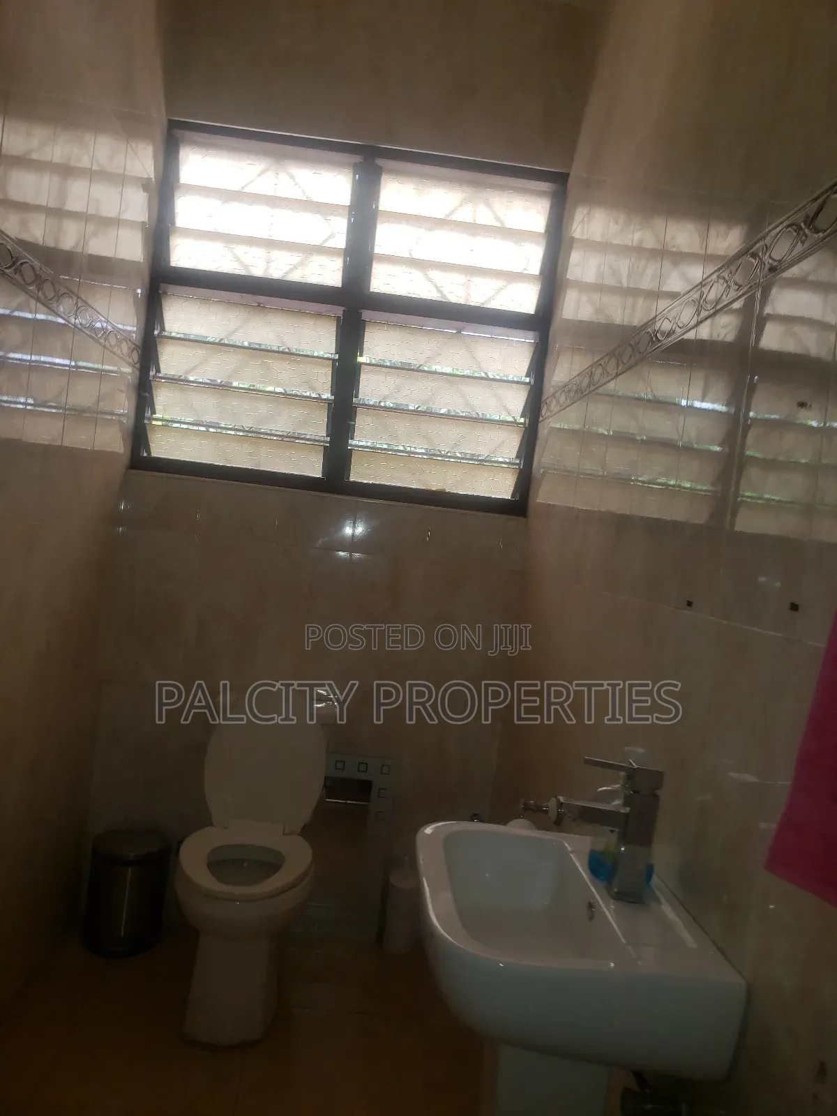 5bdrm House in Patasi Agric, Kumasi Metropolitan for sale