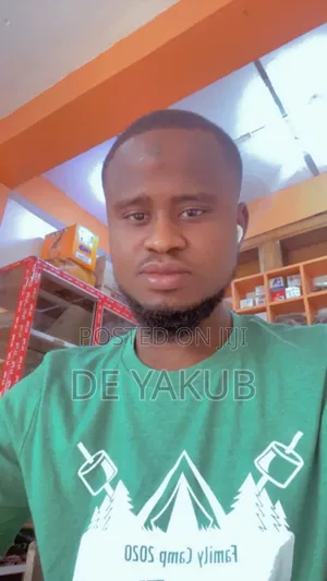 Salesman / Customer Service