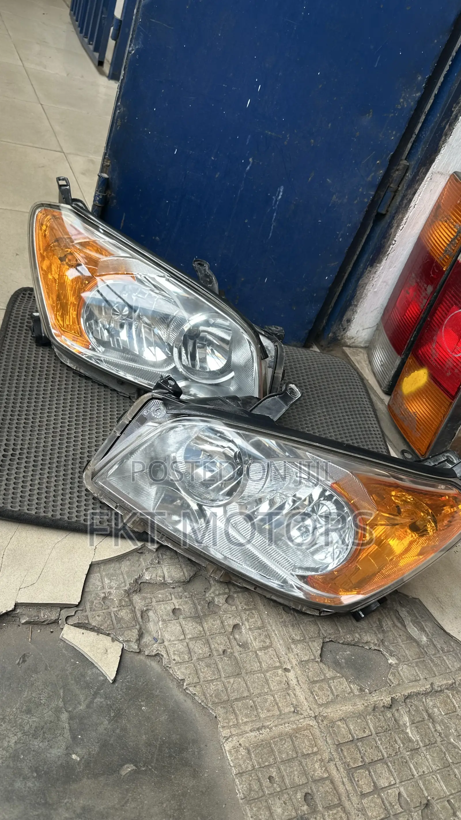 Toyota Rav4 Headlights ,2006,2007,2008,2009,2010,2011,2012