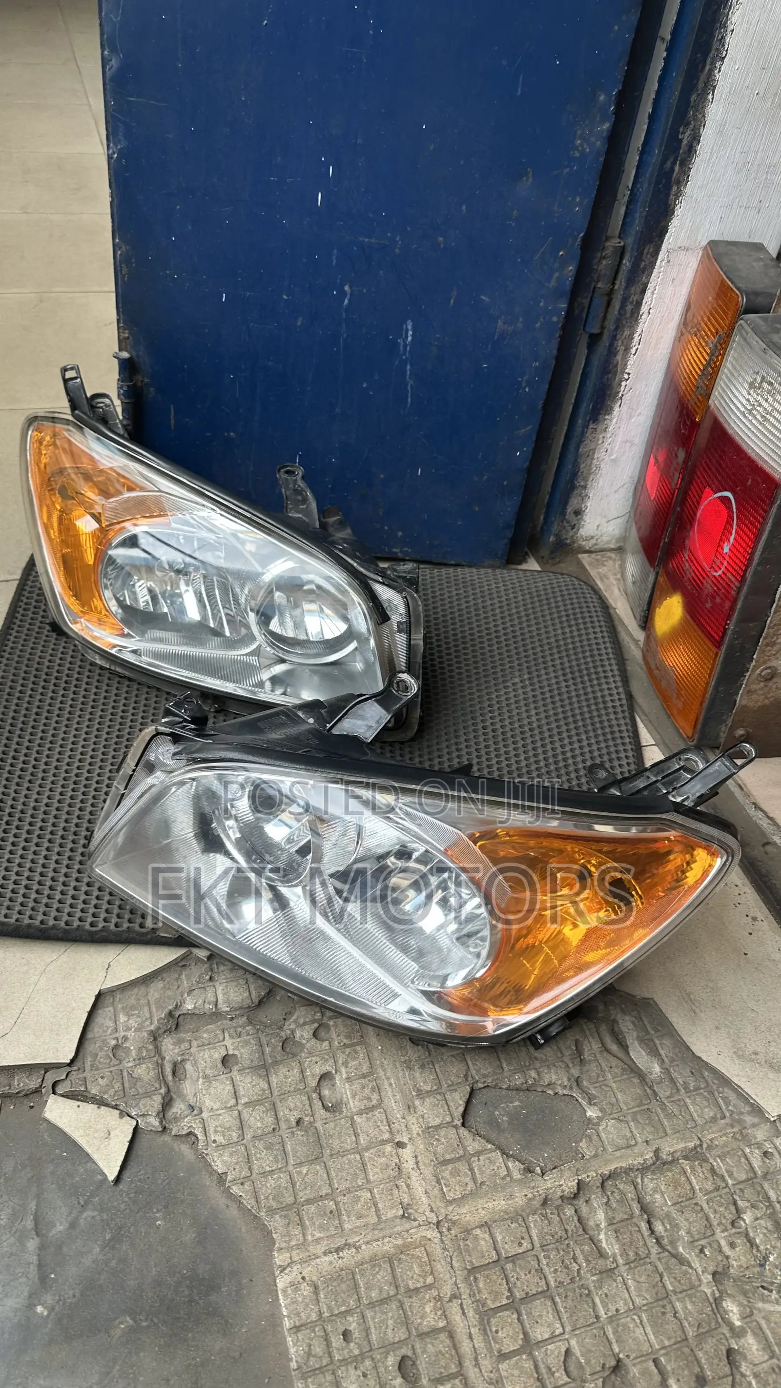 Toyota Rav4 Headlights ,2006,2007,2008,2009,2010,2011,2012
