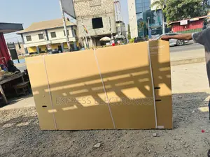 Edgeless Frame Uhd Smart Samsung 98”Du9000