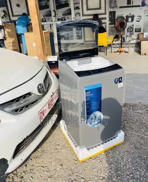 Efficient Midea 8kg Fully Auto Washing Machine.