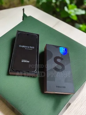 New Samsung Galaxy S22 5G 128 GB Green
