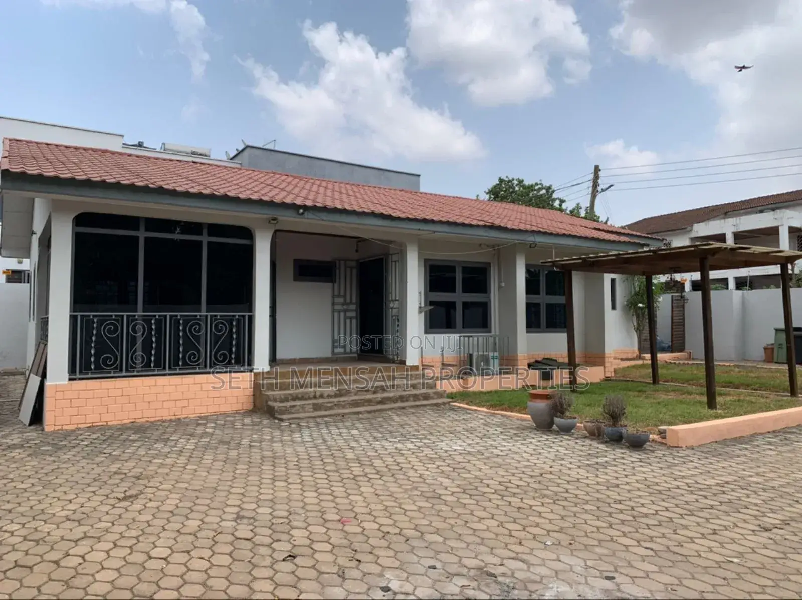 3bdrm House in Skm Properties, West Legon for rent