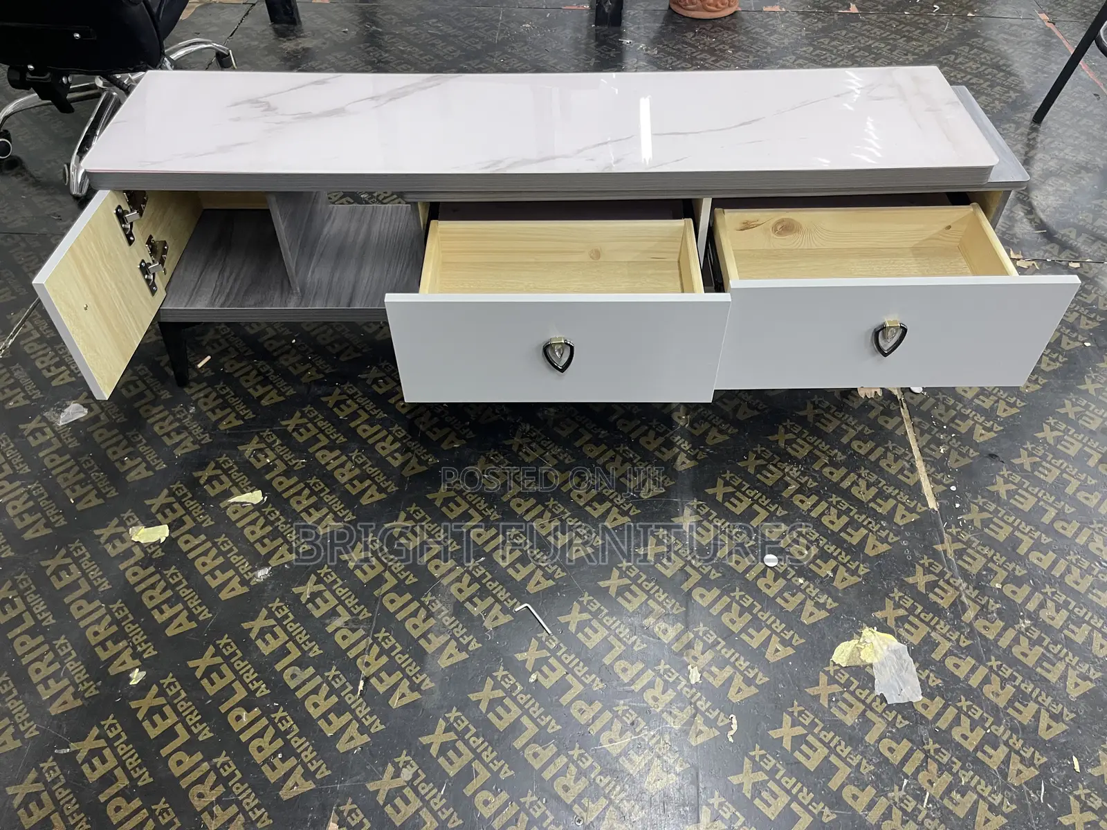Modern Luxury Adjustable Glass Top Tv Stand With Drawers