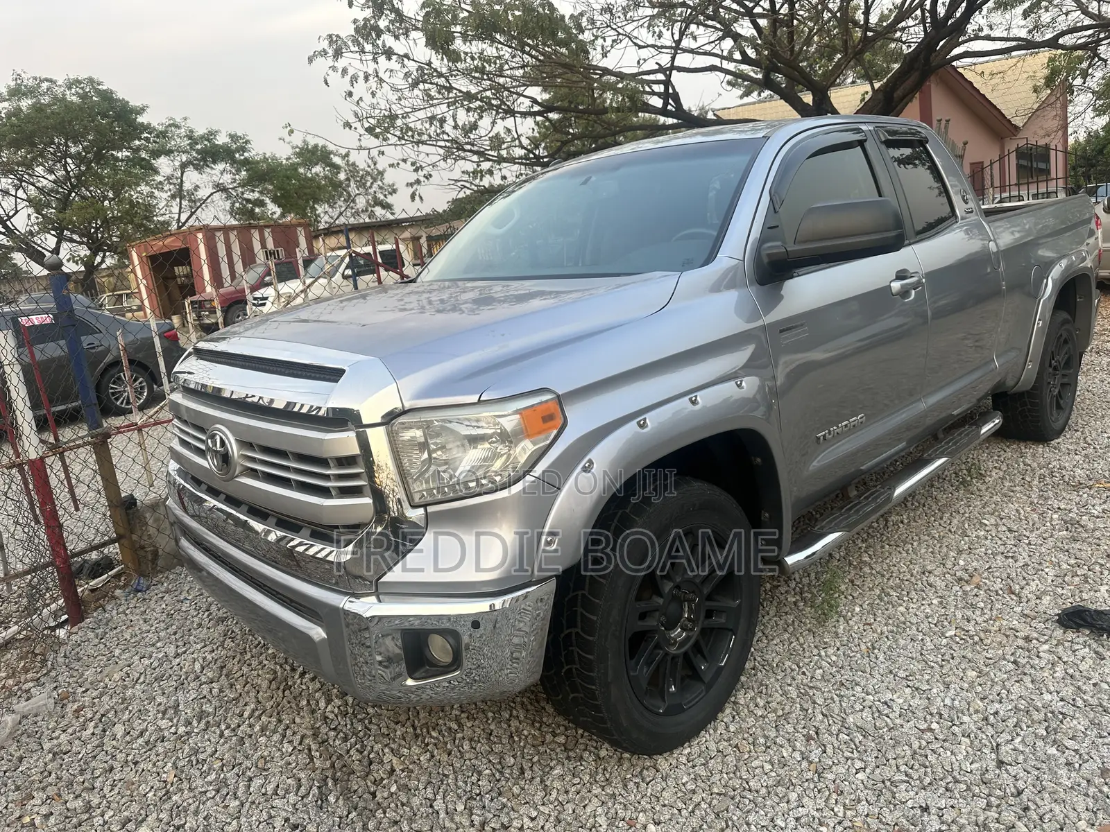 Toyota Tundra 2014 Silver