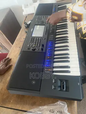 Yamaha PSR Sx700