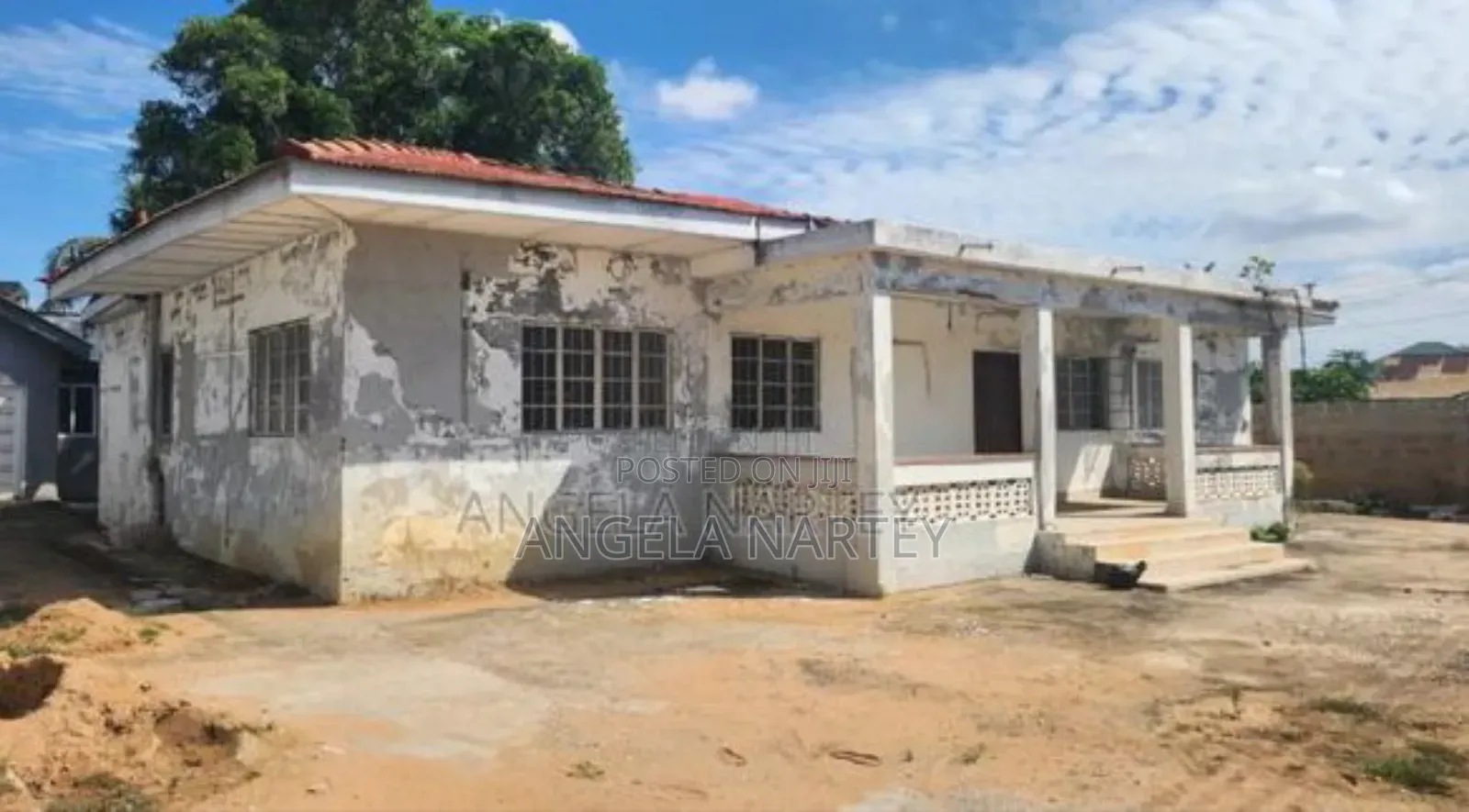 100/100 Feet Land for Sale at Osu