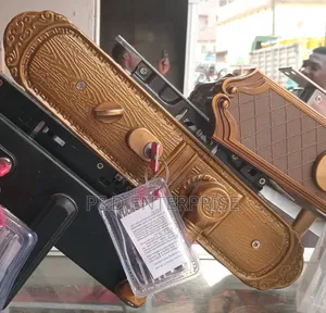 Quality China Door Lock With Gold Colored Handle