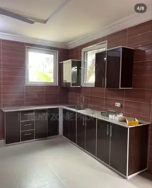4bdrm Apartment in Rent Zone Properties, Post Office Area for rent