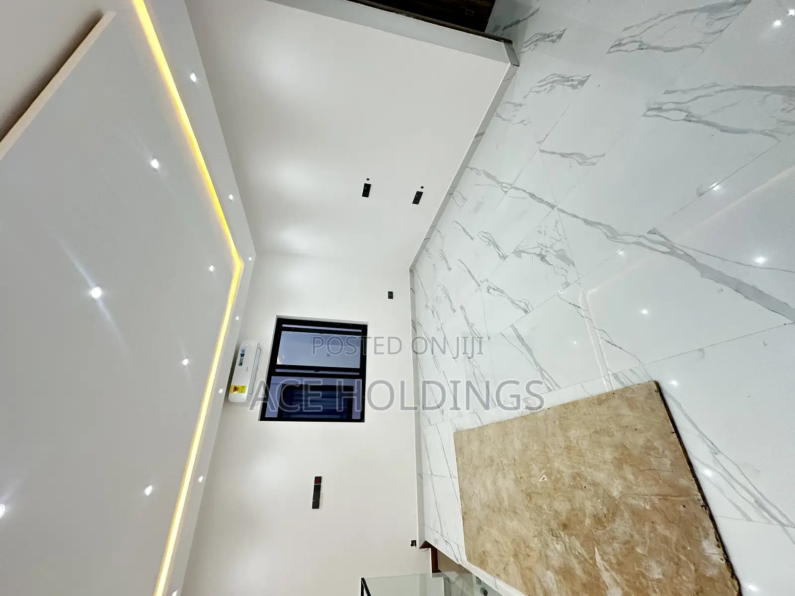 5bdrm House in Nmai Dzorn for sale