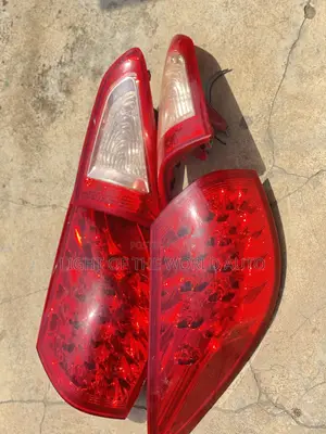 Infiniti Ex35 Taillight Complete 2011