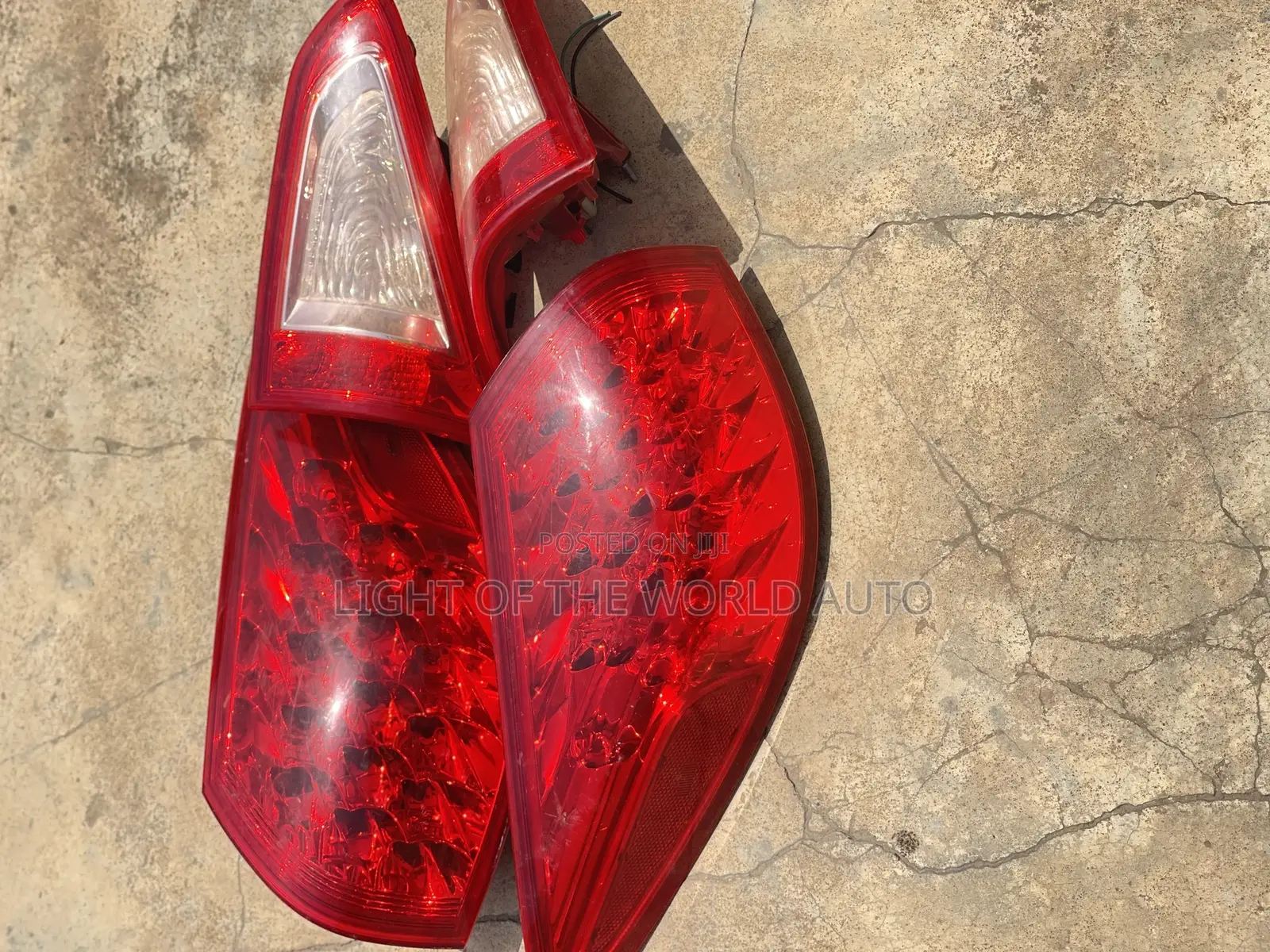 Infiniti Ex35 Taillight Complete 2011