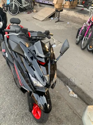 Yamaha 2021 Black