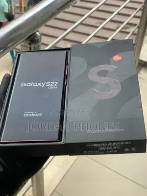 New Samsung Galaxy S22 Ultra 5G 256 GB Purple