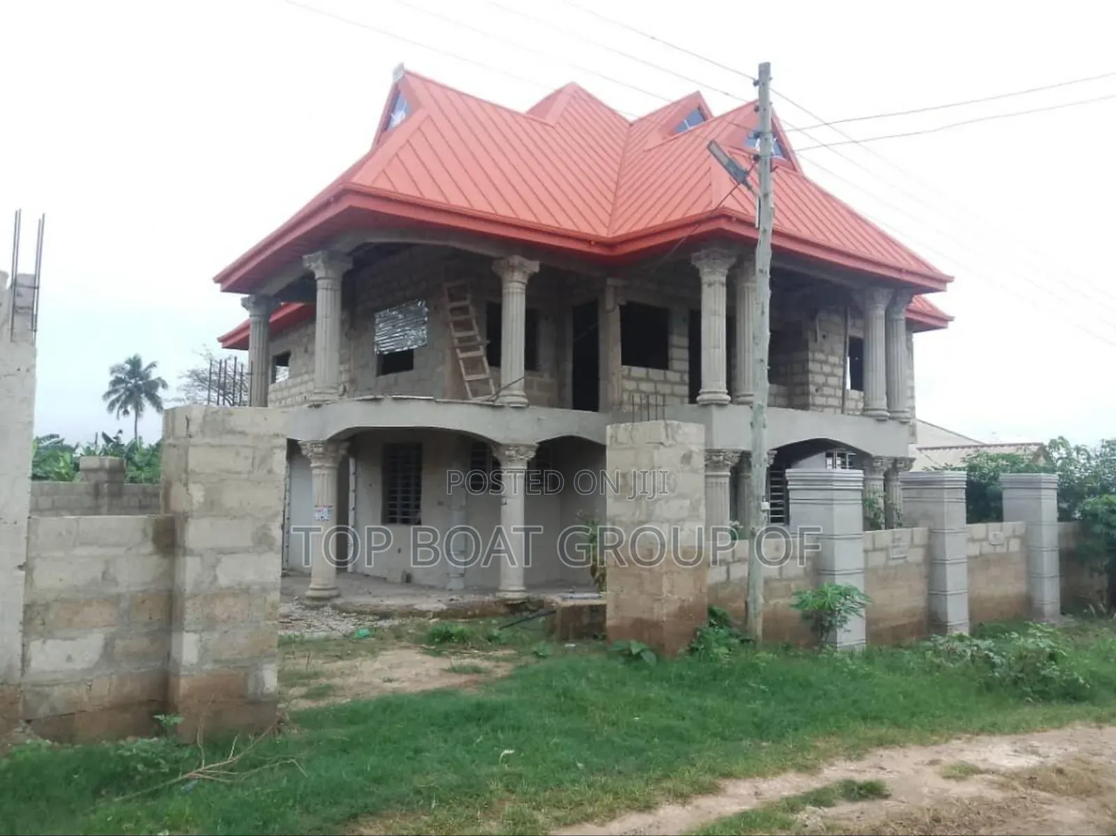 6bdrm House in Tafo Maase Top-Boat, Kumasi Metropolitan for sale